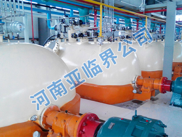 河南亞臨界萃取設備廠家 河南亞臨界萃取設備廠家